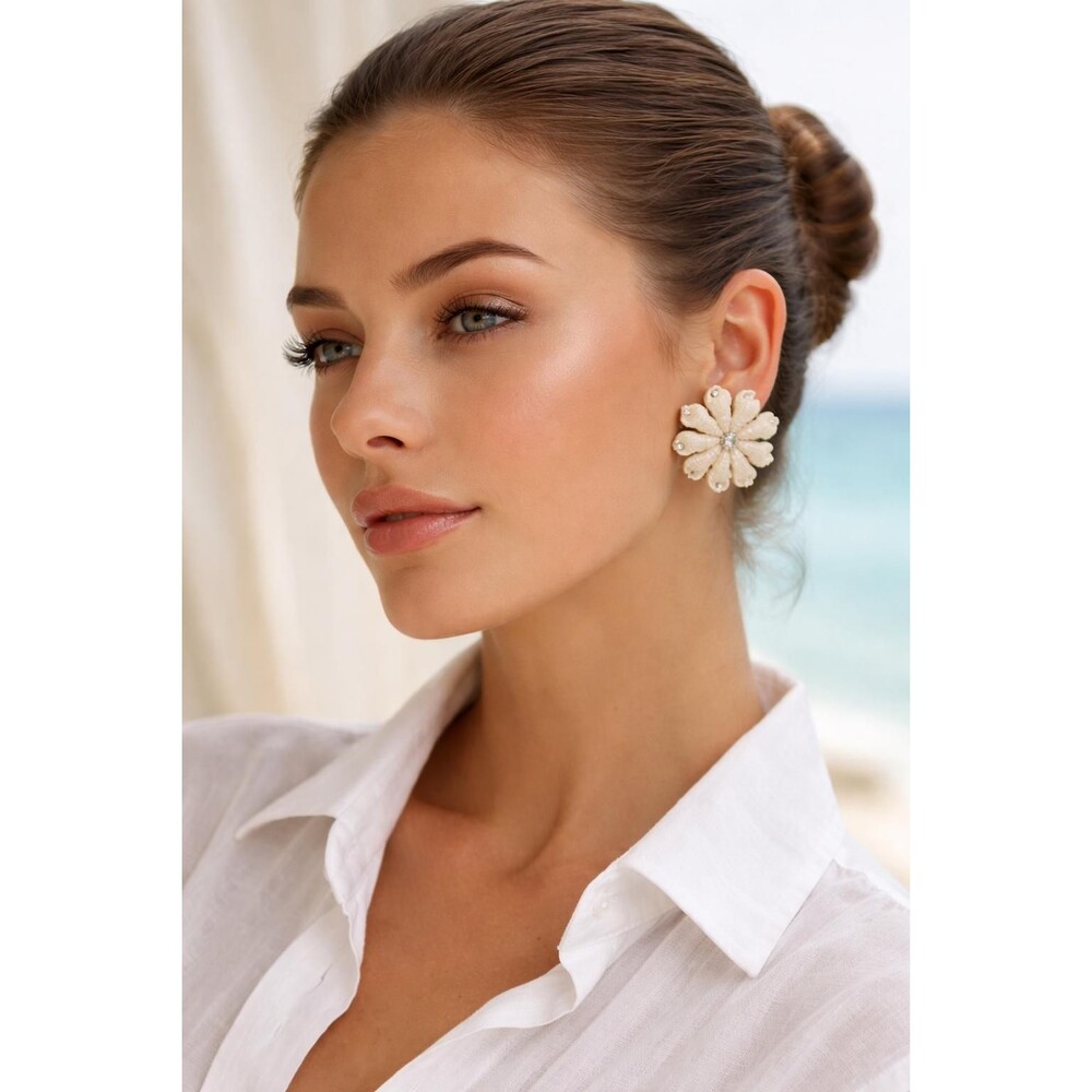 Vintage White Coral Statement Clip Earrings Rhinestone Coastal Resort - Picture 2 of 7